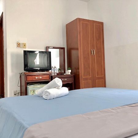 Saigon Cozy Hotel "241 Pham Ngu Lao Street" Ho Chi Minh-staden Exteriör bild